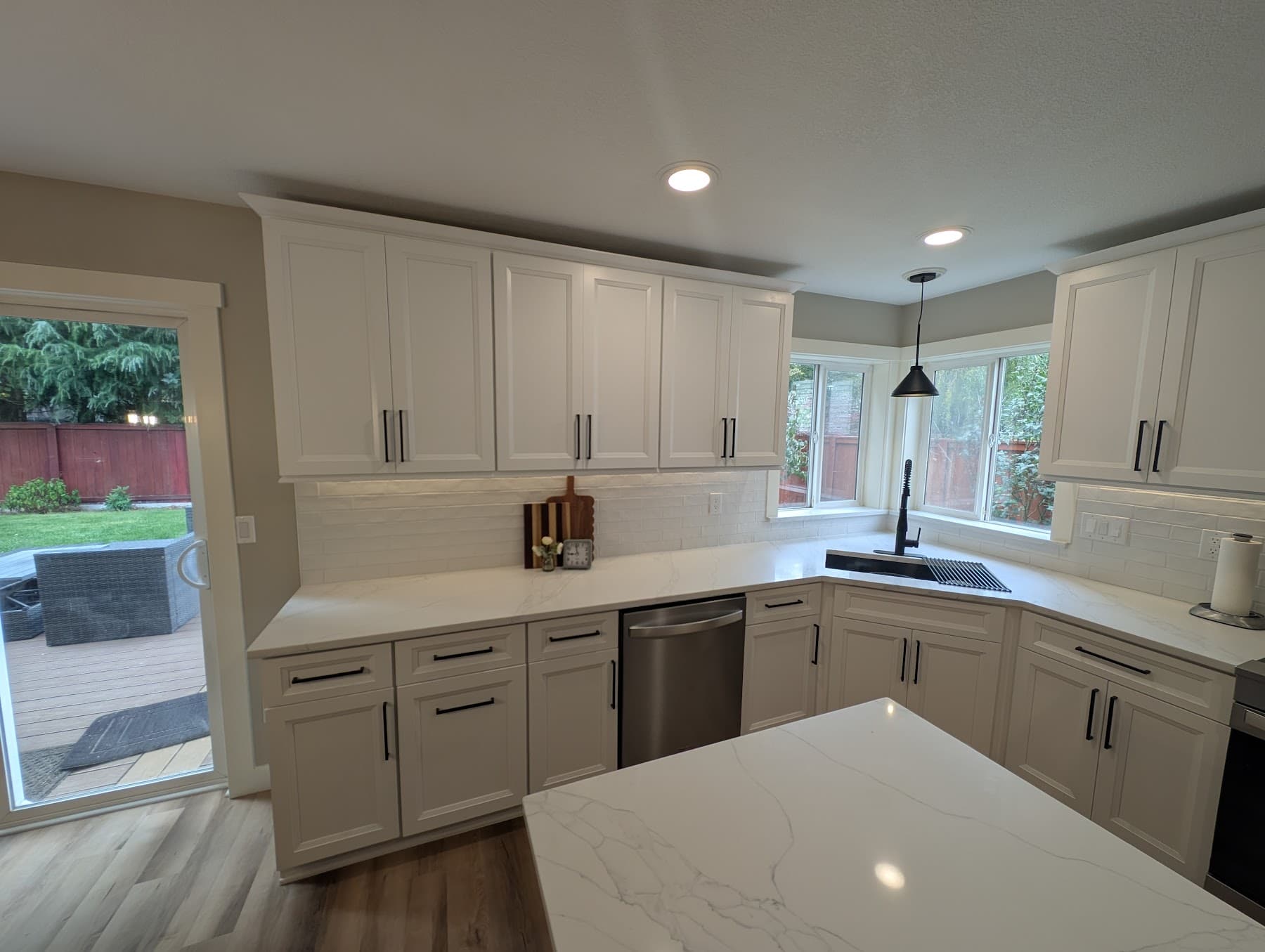 White shaker kitchen remodel by Golden Touch Remodeling